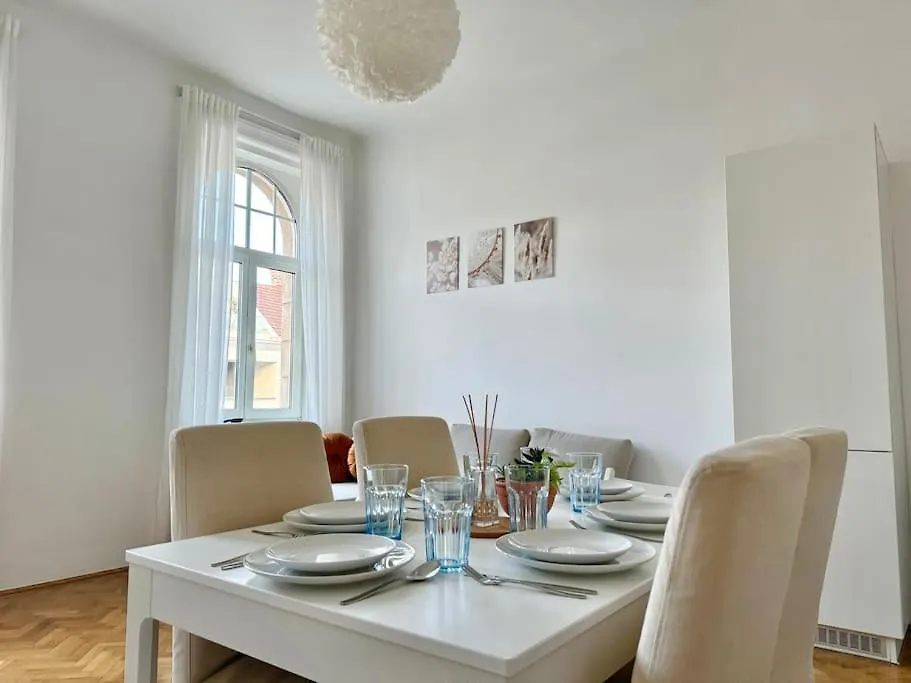 Classy 60 M2 Apartment - Free Parking Viena 0*,