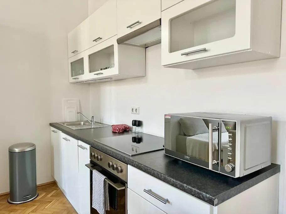 Classy 60 M2 Apartment - Free Parking Viena