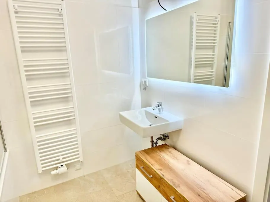 Classy 60 M2 Apartment - Free Parking Viena
